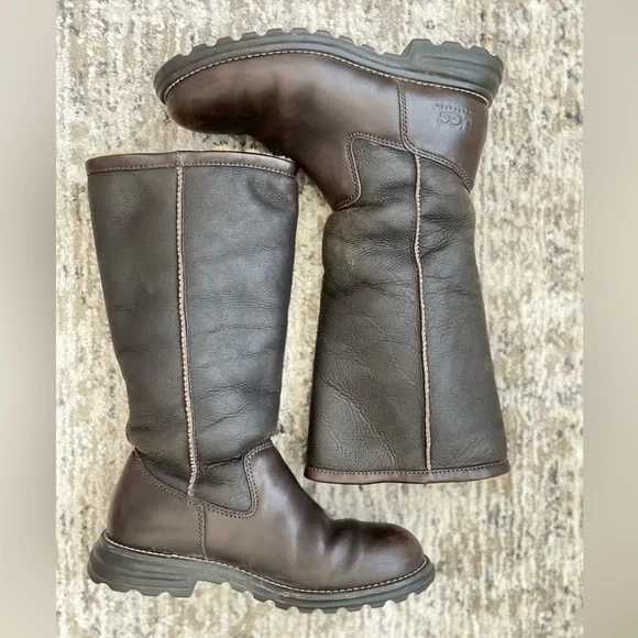 Ugg Brooks Tall Brown Leather Shearling Line Boots Women's Size